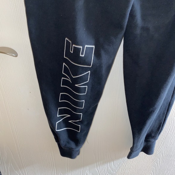 Men's Nike Air Joggers Small Drawstring Graphic On Back‎ Of Leg Black - Picture 8 of 9